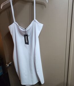 Pretty little thing white dress 2x/22